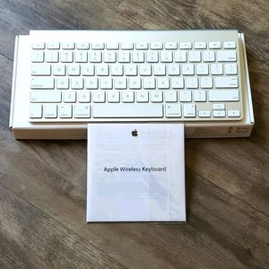APPLE Wireless Keyboard